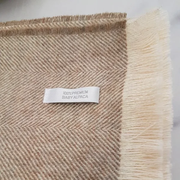 Koc z wełny 100% baby alpaca