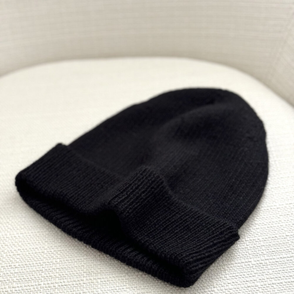 Black alpaca beanie czarna czapka z naturalnych materiałów