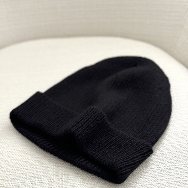 Black alpaca beanie czarna czapka z naturalnych materiałów
