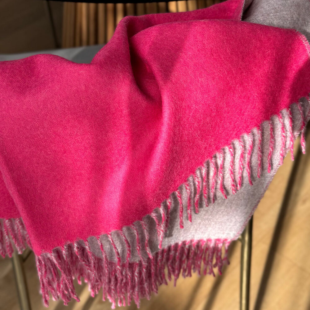 Baby alpaca koc dwustronny fuksjowy i melanż