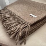 Koc z alpaki brązowy Mocha Mousse 100% baby alpaca