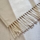 Koc z alpaki Ecru 100% baby alpaca z frędzlami